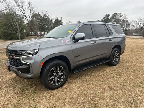 Used 2021 Chevrolet Tahoe Z71 w/ Z71 Signature Package image 6