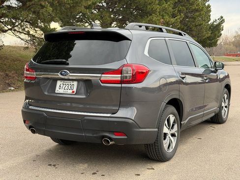Used 2019 Subaru Ascent Premium AWD/4WD image 3