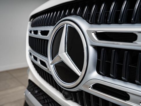Used 2026 Mercedes-Benz GLE 350 4MATIC image 3