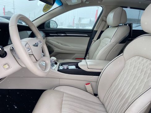 Used 2022 Genesis G90 5.0 Ultimate image 10