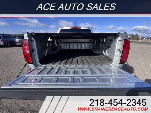 Used 2020 Chevrolet Colorado LT image 9