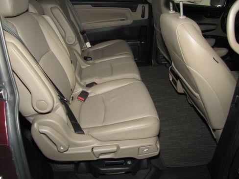 Used 2021 Honda Odyssey EX-L image 17