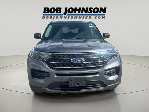 Used 2024 Ford Explorer XLT AWD/4WD image 8