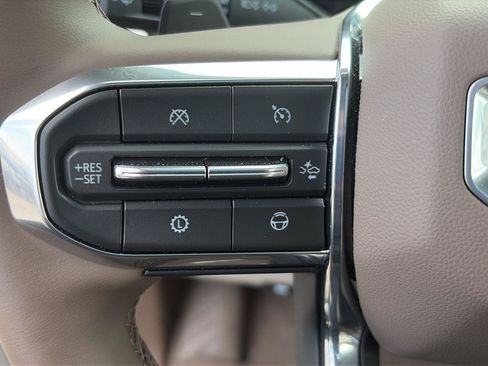 Used 2026 GMC Yukon Denali w/ Denali Reserve Package AWD/4WD image 29