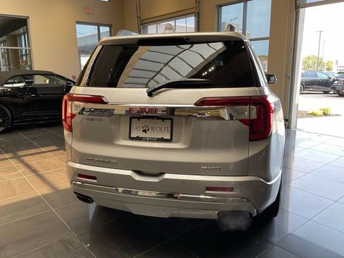 Used 2020 GMC Acadia Denali w/ Denali Ultimate Package AWD/4WD image 6