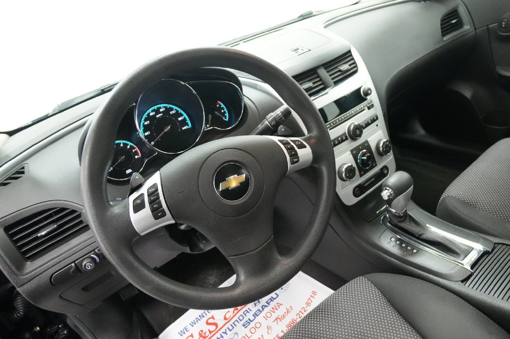 Used 2010 Chevrolet Malibu LT w/ Power Convenience Package FWD image 12
