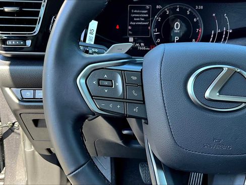 Used 2025 Lexus NX 250 image 22