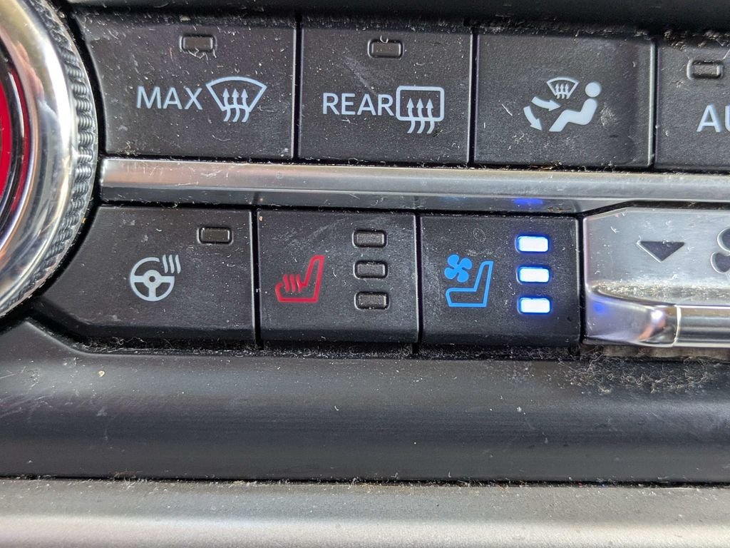 Used 2022 Ford Expedition Limited RWD image 29