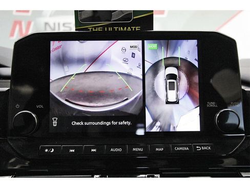 New 2025 Nissan Pathfinder SL image 17