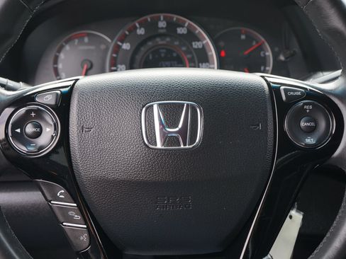 Used 2016 Honda Accord Sport image 19