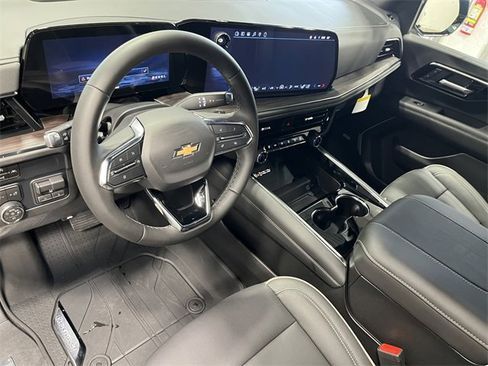 New 2026 Chevrolet Suburban Premier w/ Sun And Tow Package image 11