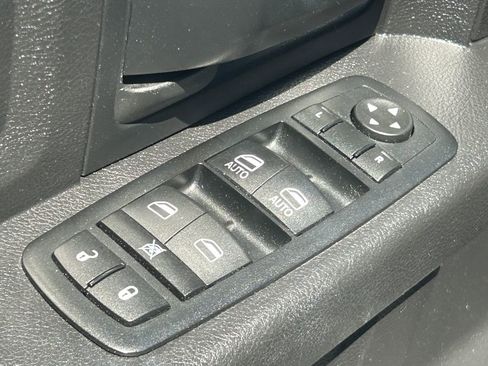 Used 2015 RAM 1500 ST w/ SXT Appearance Group AWD/4WD image 26