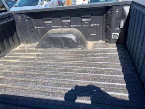 Used 2019 GMC Sierra 1500 SLE w/ SLE Value Package image 27