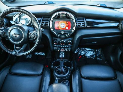 Used 2019 MINI Cooper S image 18