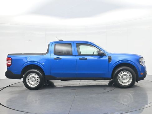 Used 2025 Ford Maverick XL w/ Equipment Group 102A AWD/4WD image 4