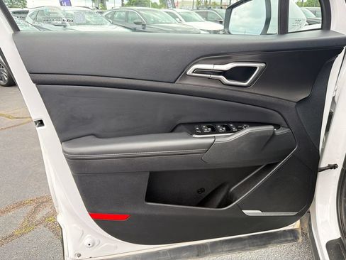 Used 2023 Kia Sportage EX FWD image 10