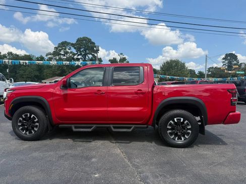 Used 2023 Nissan Frontier PRO-4X w/ Tow Package AWD/4WD image 9