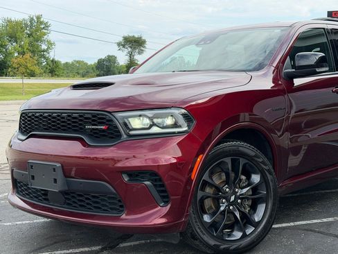 Used 2025 Dodge Durango R/T w/ Blacktop Package AWD/4WD image 2