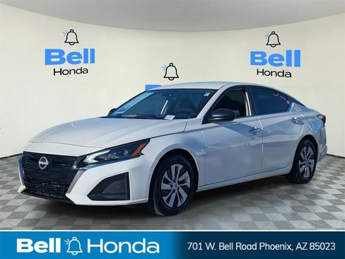 Used 2025 Nissan Altima 2.5 S image 1