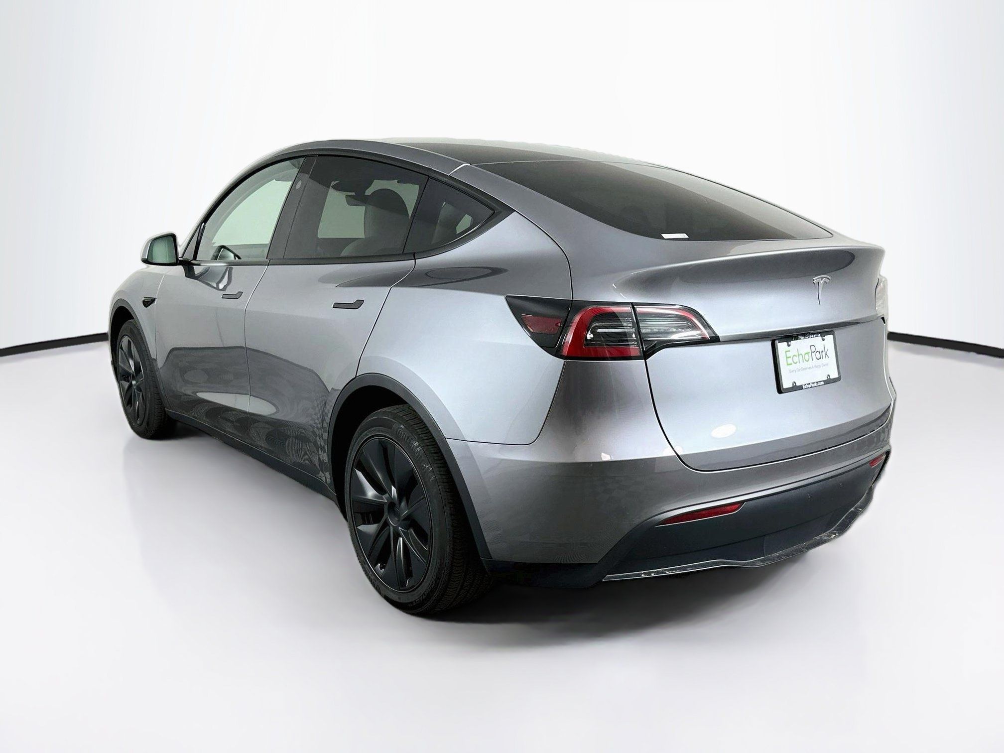 Used 2025 Tesla Model Y Long Range RWD image 5