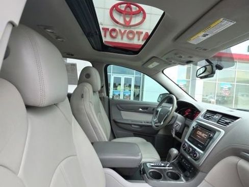 Used 2013 GMC Acadia SLT AWD/4WD image 24