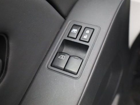 Used 2022 Nissan Frontier S image 13