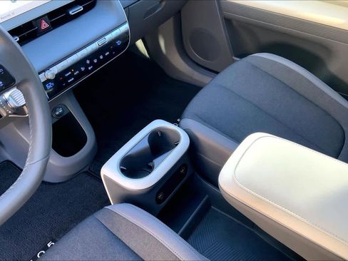 Used 2023 Hyundai Ioniq 5 SE image 14