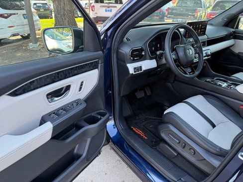 Certified 2026 Honda Passport TrailSport Elite image 13