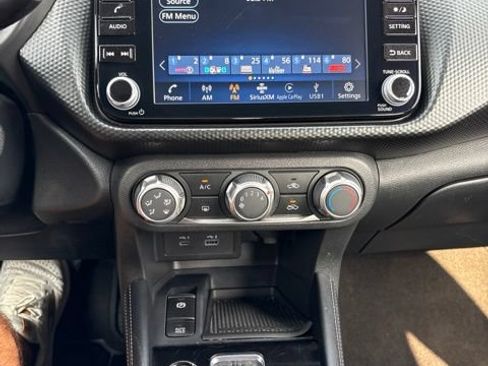 Used 2024 Nissan Kicks SV FWD image 9