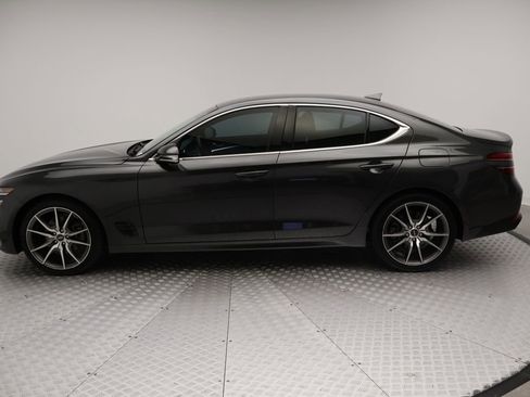 Used 2023 Genesis G70 2.0T RWD image 12