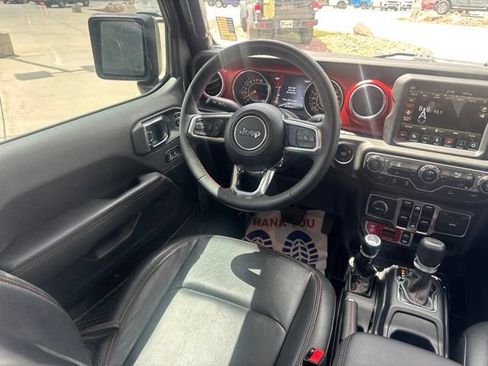 Certified 2023 Jeep Gladiator Rubicon AWD/4WD image 16