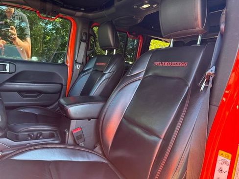 Used 2018 Jeep Wrangler Unlimited Rubicon w/ Steel Bumper Group AWD/4WD image 5