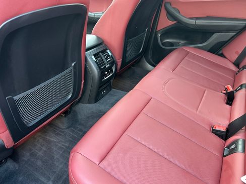 Used 2023 BMW X3 sDrive30i w/ Premium Package w/ZPA RWD image 11