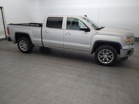 Used 2015 GMC Sierra 1500 SLT w/ SLT Crew Cab Value Package AWD/4WD image 11