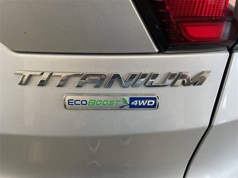 Used 2019 Ford Escape Titanium AWD/4WD image 35
