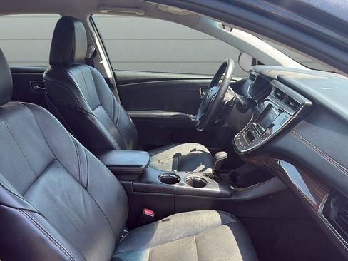 Used 2015 Toyota Avalon XLE FWD image 18