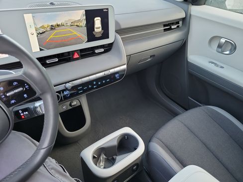 Certified 2024 Hyundai Ioniq 5 SE image 19