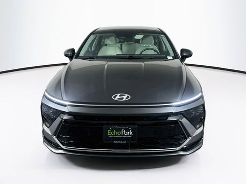 Used 2025 Hyundai Sonata SEL FWD image 2