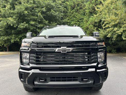 New 2026 Chevrolet Silverado 2500 Custom w/ Custom Value Package AWD/4WD image 3