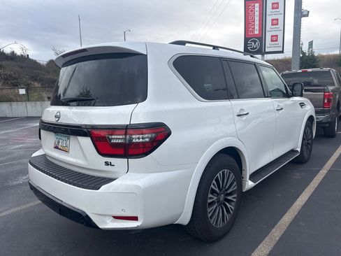 Used 2023 Nissan Armada SL w/ Midnight Edition Package image 2