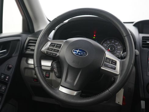 Used 2015 Subaru Forester 2.5i Limited image 14