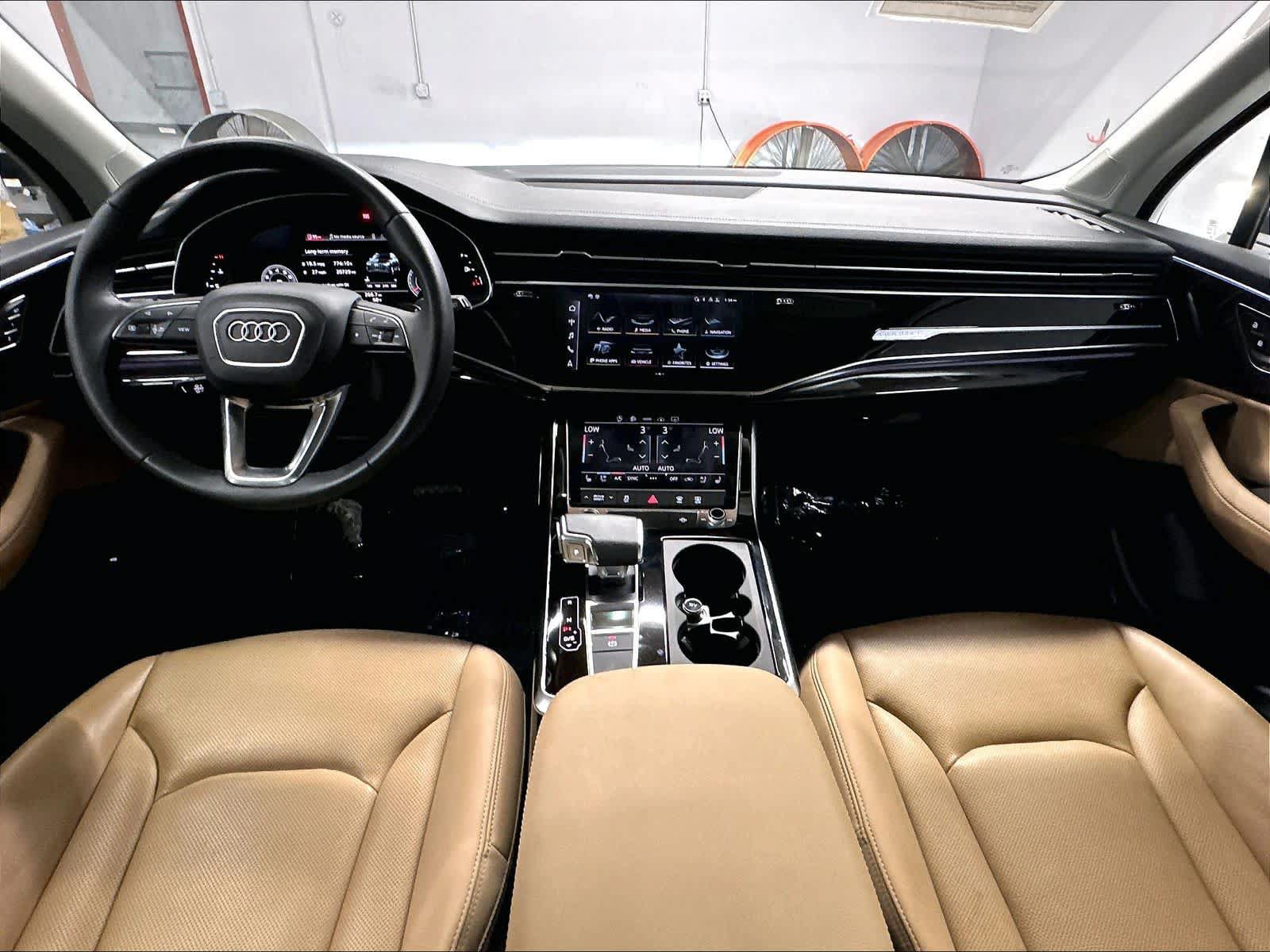 Used 2023 Audi Q7 2.0T Premium Plus AWD/4WD image 17