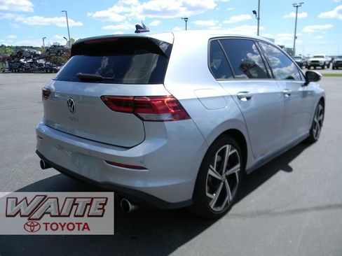 Used 2025 Volkswagen GTI SE FWD image 2