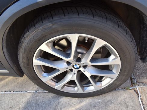 Used 2019 BMW X5 xDrive40i w/ Executive Package image 11