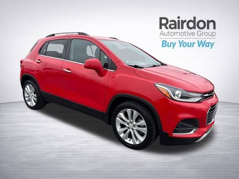 Used 2020 Chevrolet Trax Premier FWD image 1