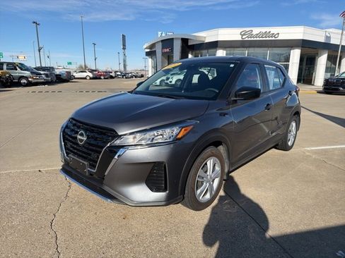 Used 2022 Nissan Kicks S image 15