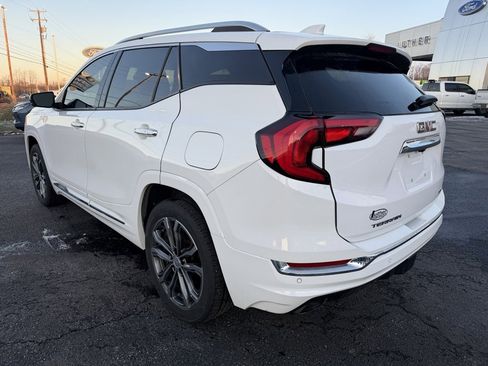 Used 2020 GMC Terrain Denali w/ Denali Premium Package image 3