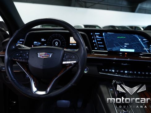 Used 2022 Cadillac Escalade Luxury RWD image 33