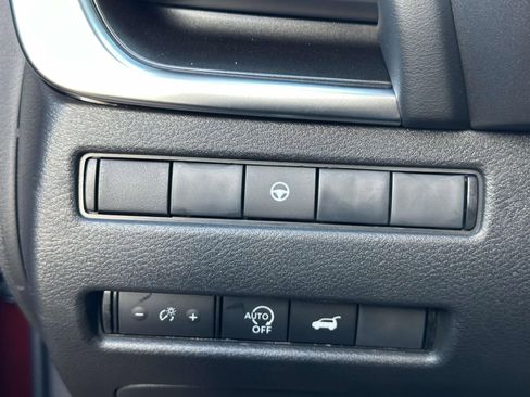 Used 2026 Nissan Rogue SV image 31