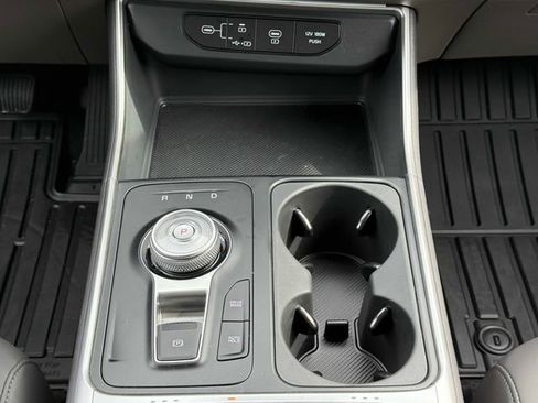 New 2026 Kia Carnival LXS FWD image 19